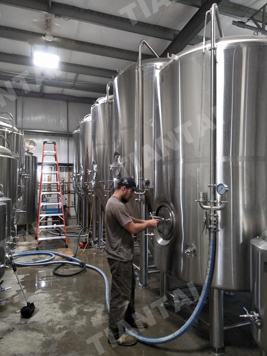 20HL Beer Brewery Installed in Canada